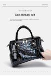 ELEGANT AND FUNCTIONAL TOTE FOR WOMEN